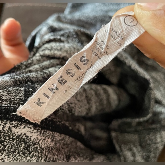 Kinesis Women's Gray Patterned Leggings - Picture 6 of 6